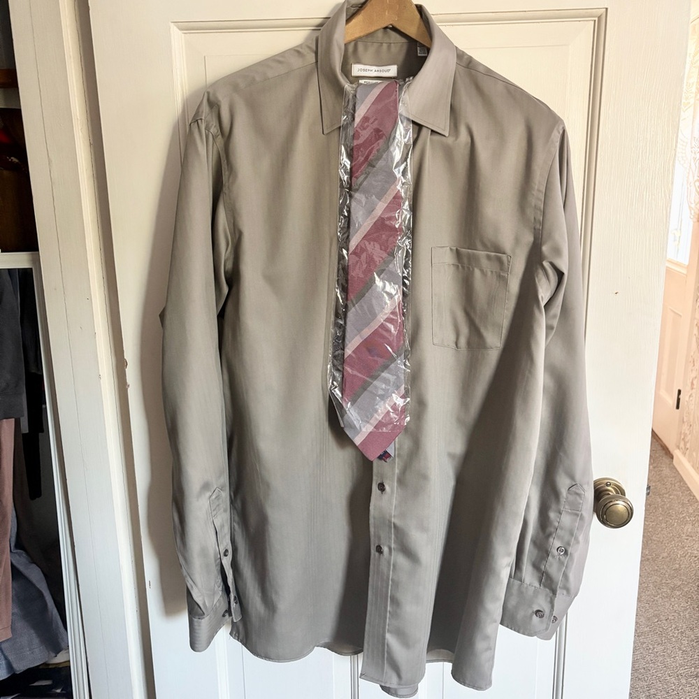 Men’s Joseph Abboud Regular Fit Tall Gray Dress Shirt with Matching Tie